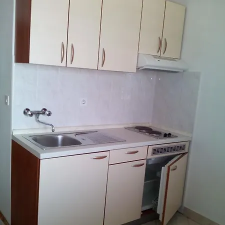 Branko Lägenhet Nin